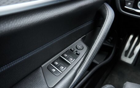BMW 5 серия, 2018 год, 2 948 000 рублей, 12 фотография