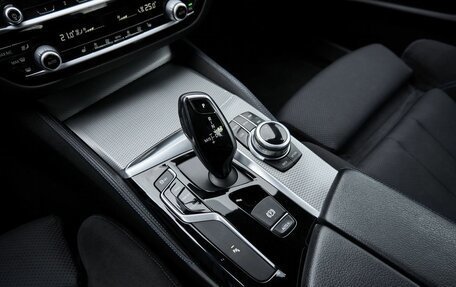 BMW 5 серия, 2018 год, 2 948 000 рублей, 11 фотография