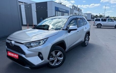 Toyota RAV4, 2022 год, 3 490 000 рублей, 1 фотография