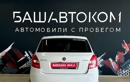 Skoda Fabia II, 2013 год, 690 000 рублей, 5 фотография