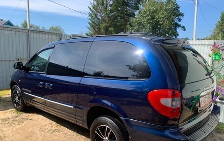 Chrysler Voyager IV, 2001 год, 750 000 рублей, 12 фотография