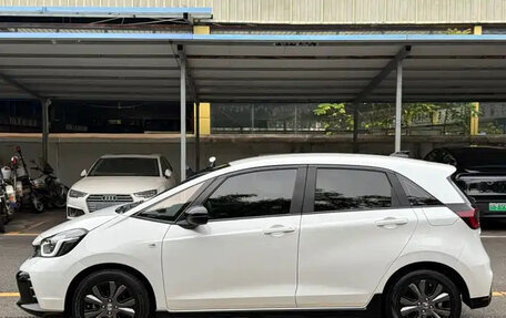Honda Fit, 2023 год, 1 099 003 рублей, 3 фотография
