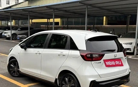 Honda Fit, 2023 год, 1 099 003 рублей, 4 фотография