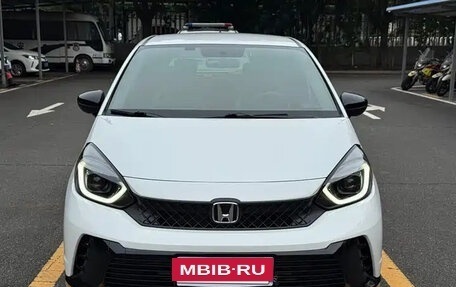 Honda Fit, 2023 год, 1 099 003 рублей, 2 фотография