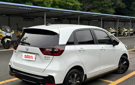 Honda Fit, 2023 год, 1 099 003 рублей, 8 фотография