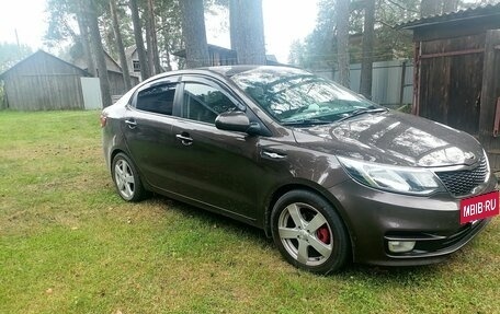 KIA Rio III рестайлинг, 2015 год, 890 000 рублей, 3 фотография