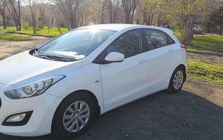 Hyundai i30 II рестайлинг, 2015 год, 1 070 000 рублей, 2 фотография
