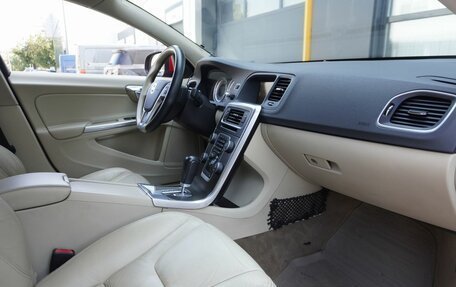 Volvo S60 III, 2012 год, 950 000 рублей, 11 фотография