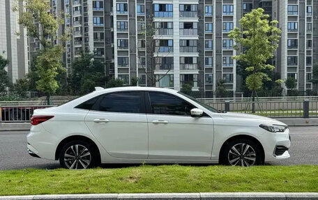Ford Escort, 2023 год, 1 069 003 рублей, 5 фотография
