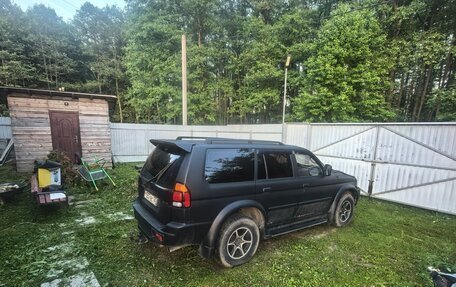 Mitsubishi Pajero Sport II рестайлинг, 2001 год, 370 000 рублей, 5 фотография