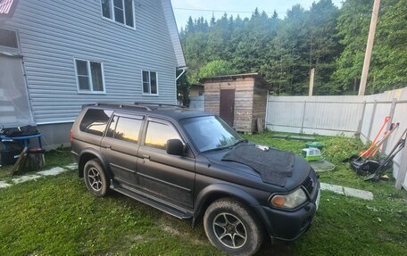 Mitsubishi Pajero Sport II рестайлинг, 2001 год, 370 000 рублей, 4 фотография