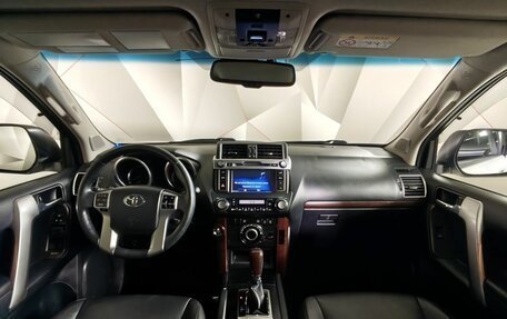Toyota Land Cruiser Prado 150 рестайлинг 2, 2017 год, 4 550 000 рублей, 12 фотография