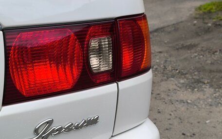 Toyota Ipsum II, 2000 год, 649 000 рублей, 12 фотография
