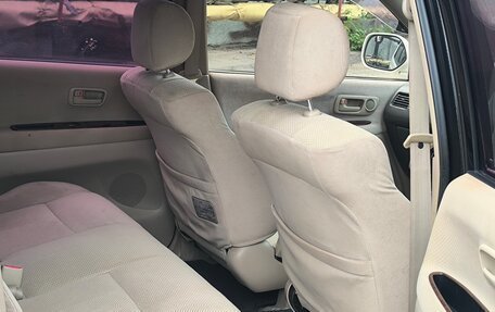 Toyota Ipsum II, 2000 год, 649 000 рублей, 17 фотография
