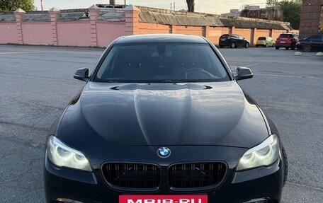 BMW 5 серия, 2014 год, 1 850 000 рублей, 2 фотография