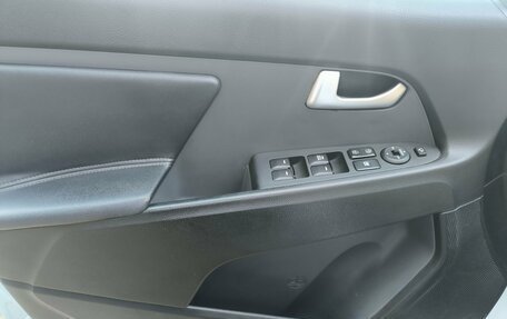 KIA Sportage III, 2011 год, 1 200 000 рублей, 16 фотография