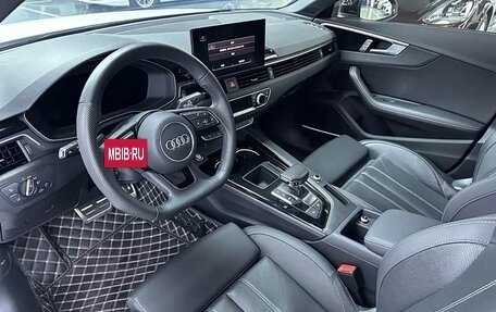 Audi A4, 2022 год, 2 230 000 рублей, 7 фотография