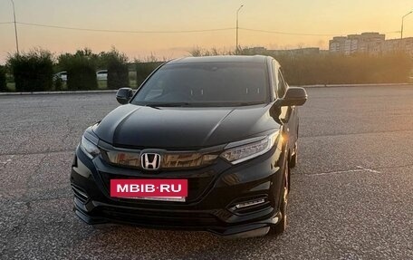 Honda Vezel, 2019 год, 2 200 000 рублей, 10 фотография