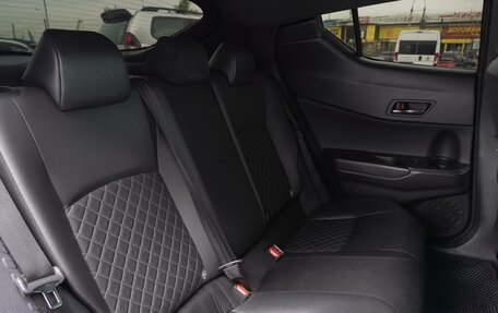 Toyota C-HR I рестайлинг, 2019 год, 1 895 000 рублей, 11 фотография