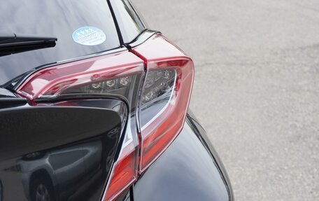 Toyota C-HR I рестайлинг, 2019 год, 1 895 000 рублей, 8 фотография