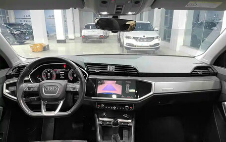 Audi Q3, 2022 год, 2 430 000 рублей, 9 фотография