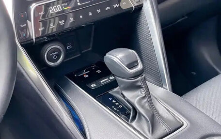Toyota Venza, 2023 год, 3 851 500 рублей, 10 фотография