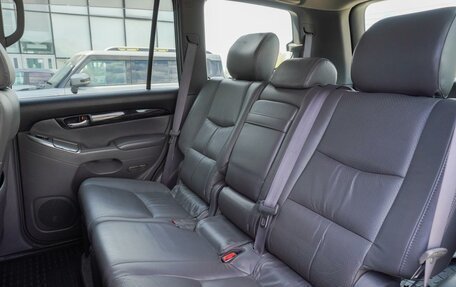 Toyota Land Cruiser Prado 120 рестайлинг, 2008 год, 2 725 000 рублей, 12 фотография
