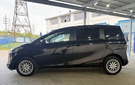 Toyota Sienta II, 2018 год, 1 499 000 рублей, 2 фотография