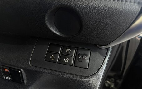 Toyota Sienta II, 2018 год, 1 499 000 рублей, 17 фотография