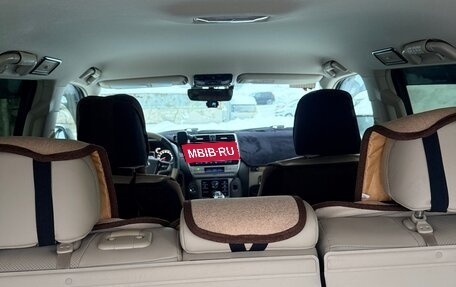 Toyota Land Cruiser Prado 150 рестайлинг 2, 2019 год, 5 700 000 рублей, 7 фотография