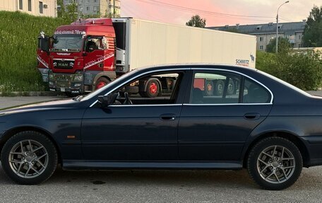 BMW 5 серия, 2003 год, 550 000 рублей, 4 фотография