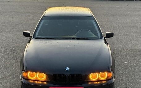 BMW 5 серия, 2003 год, 550 000 рублей, 2 фотография