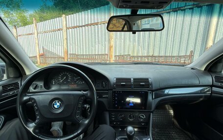 BMW 5 серия, 2003 год, 550 000 рублей, 12 фотография