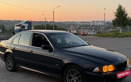 BMW 5 серия, 2003 год, 550 000 рублей, 8 фотография