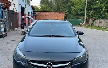 Opel Astra J, 2014 год, 860 000 рублей, 1 фотография