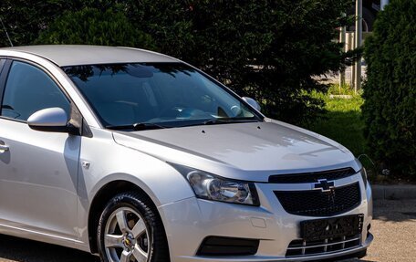 Chevrolet Cruze II, 2010 год, 695 000 рублей, 9 фотография