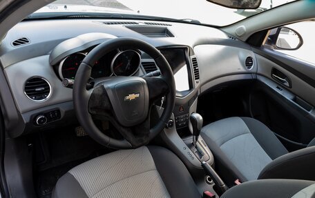 Chevrolet Cruze II, 2010 год, 695 000 рублей, 13 фотография