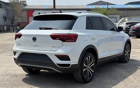 Volkswagen T-Roc I, 2022 год, 1 360 098 рублей, 3 фотография