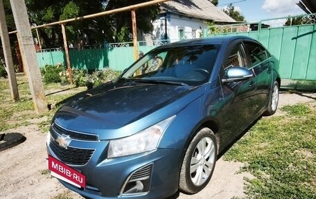 Chevrolet Cruze II, 2013 год, 825 000 рублей, 2 фотография