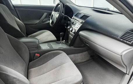 Toyota Camry, 2010 год, 895 000 рублей, 15 фотография