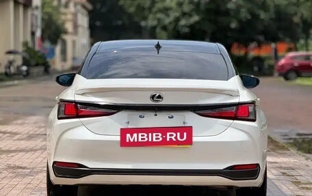 Lexus ES VII, 2023 год, 3 899 003 рублей, 9 фотография