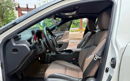 Lexus ES VII, 2023 год, 3 899 003 рублей, 16 фотография
