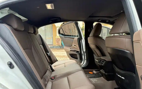 Lexus ES VII, 2023 год, 3 899 003 рублей, 19 фотография
