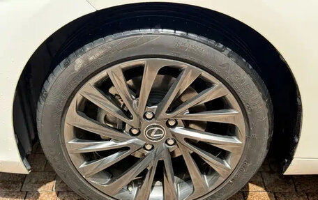 Lexus ES VII, 2023 год, 3 899 003 рублей, 25 фотография