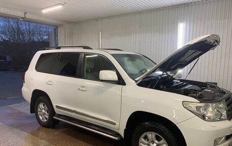 Toyota Land Cruiser 200, 2008 год, 2 500 000 рублей, 8 фотография