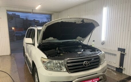Toyota Land Cruiser 200, 2008 год, 2 500 000 рублей, 4 фотография