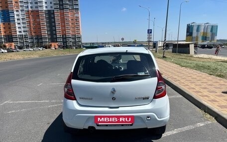 Renault Sandero I, 2013 год, 470 000 рублей, 2 фотография