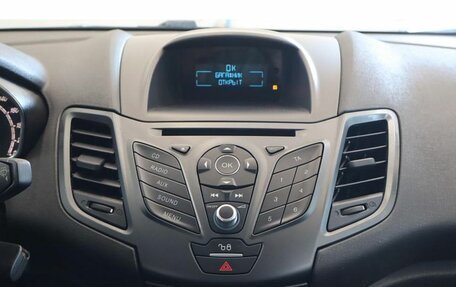 Ford Fiesta, 2015 год, 849 000 рублей, 10 фотография
