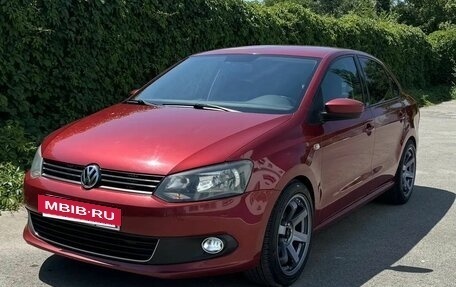 Volkswagen Polo VI (EU Market), 2015 год, 685 000 рублей, 2 фотография