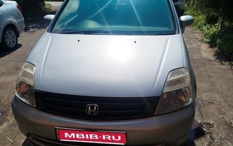 Honda Stream I рестайлинг, 2002 год, 450 000 рублей, 1 фотография